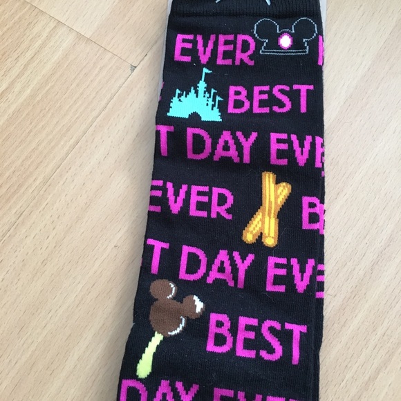 Disney Parks Best Day Ever Socks NWT - Picture 2 of 6